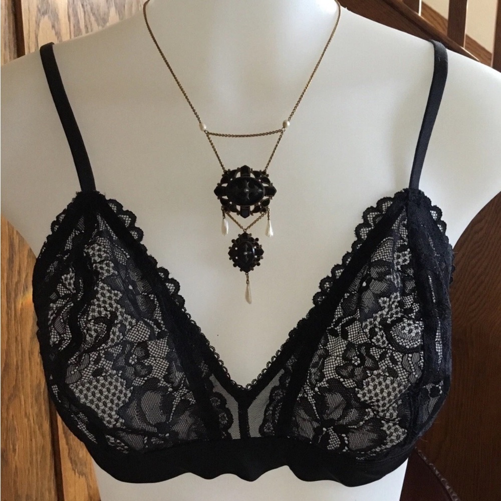 Savage Fenty lace bra